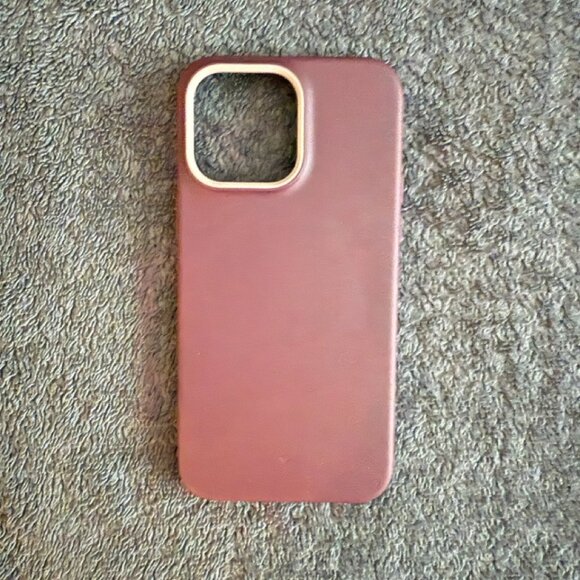 Magsafe! Caseology Nano Pop Mag Silicone Case for iPhone 14 Pro Max - Burgundy - Picture 1 of 2